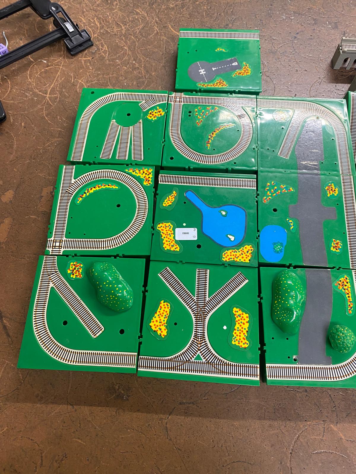 ETRL Vintage Thomas the tank engine set. Used