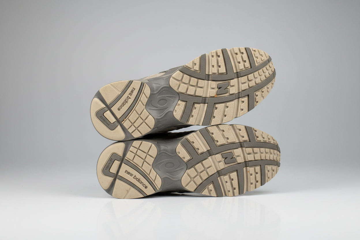 New balance 725 UK 9.5 EU44 Grey Dark Grey