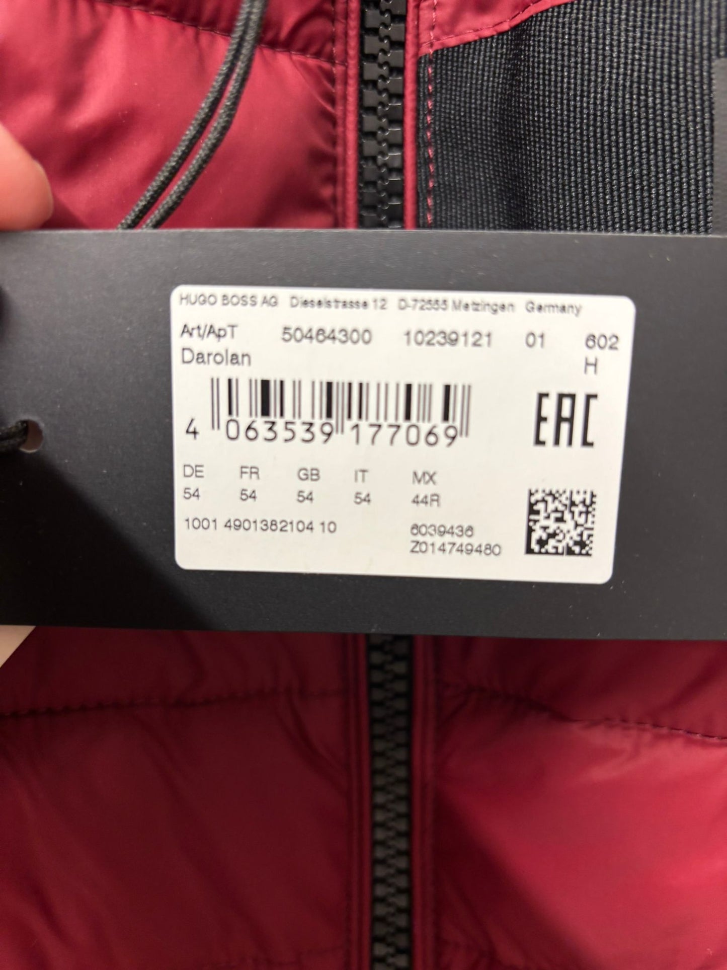 BNWT Hugo Boss Red Gilet Body Warmer Size UK 54 Burgundy Padded