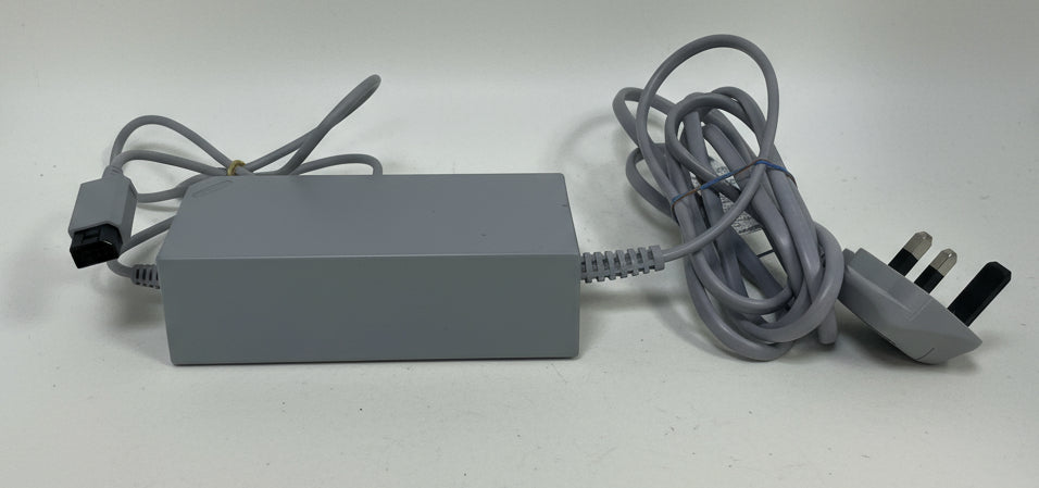 Nintendo Wii Console + Happy feet- white Unboxed