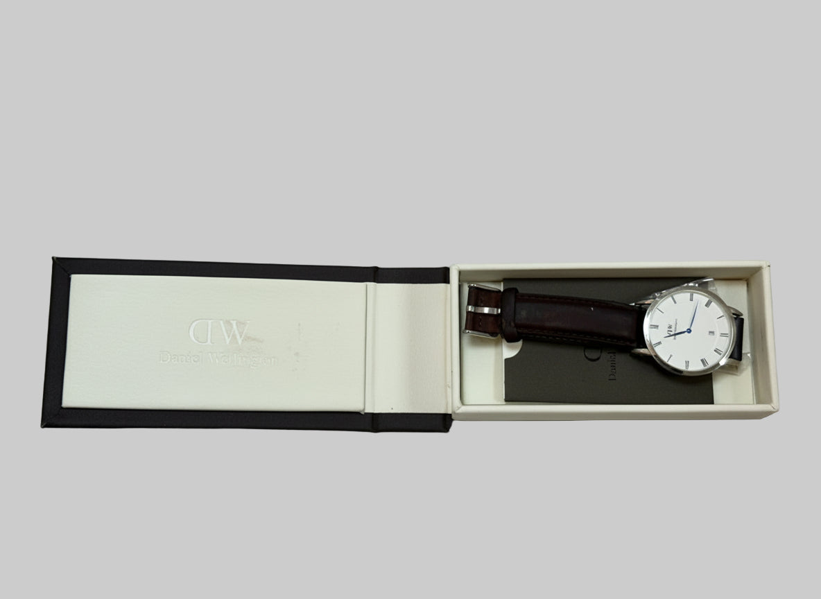 Daniel Wellington Stainless Steel Watch with Leather Wrist Band Dapper B38S1 Serial Number 01020024188