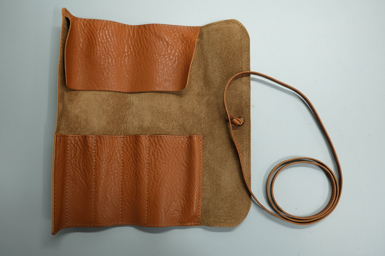 Tsuchiya Kaban Tone Oilnume Leather Roll Pen Case (RRP: £100)