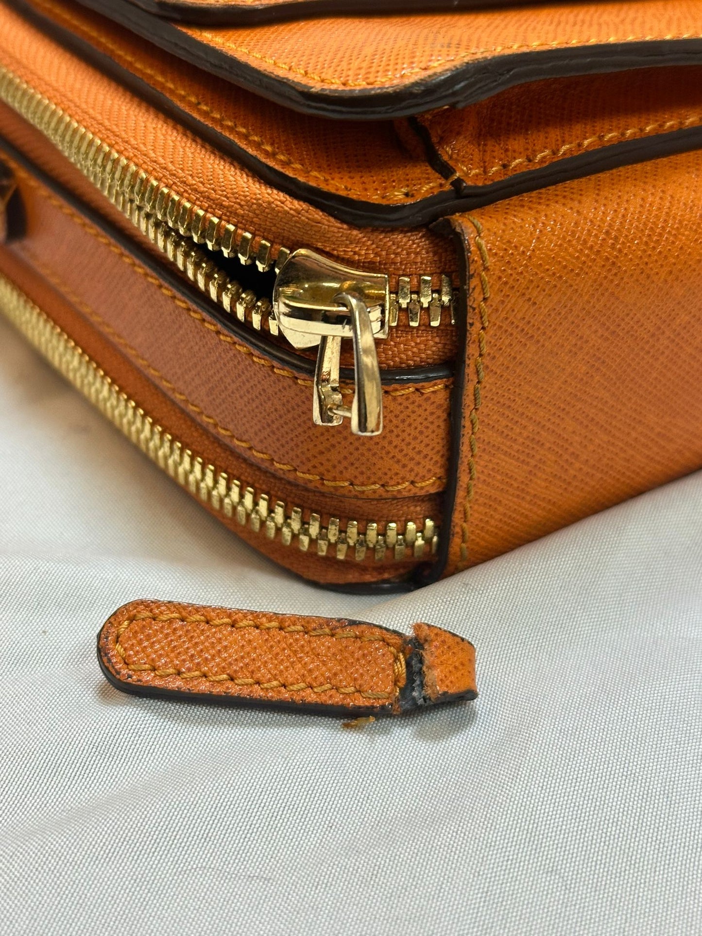 SAGEBROWN LONDON Orange Crossbody Bag (USED)