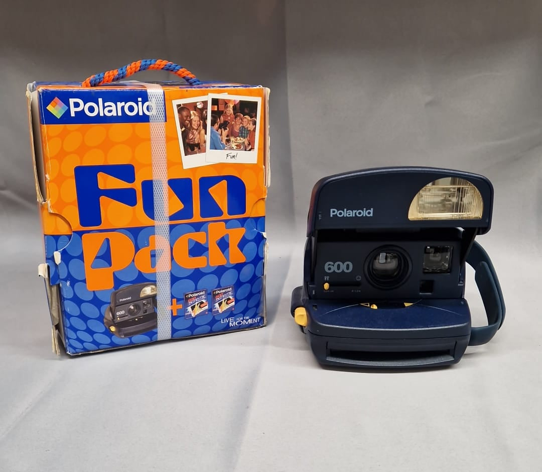 polaroid 600 camera (used)