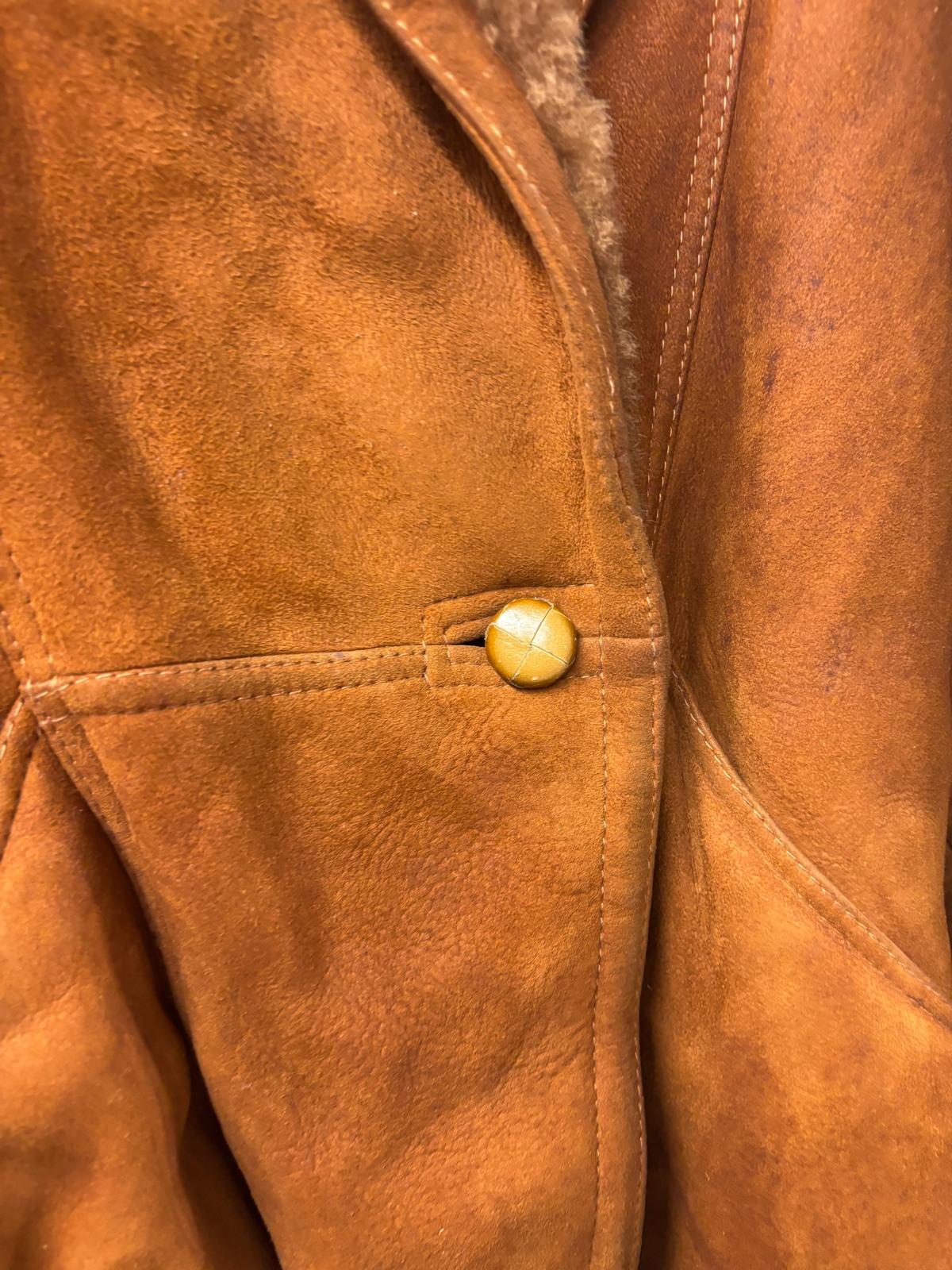 Vintage Brown Suede Shearling Jacket Buttoned Size Large (L)