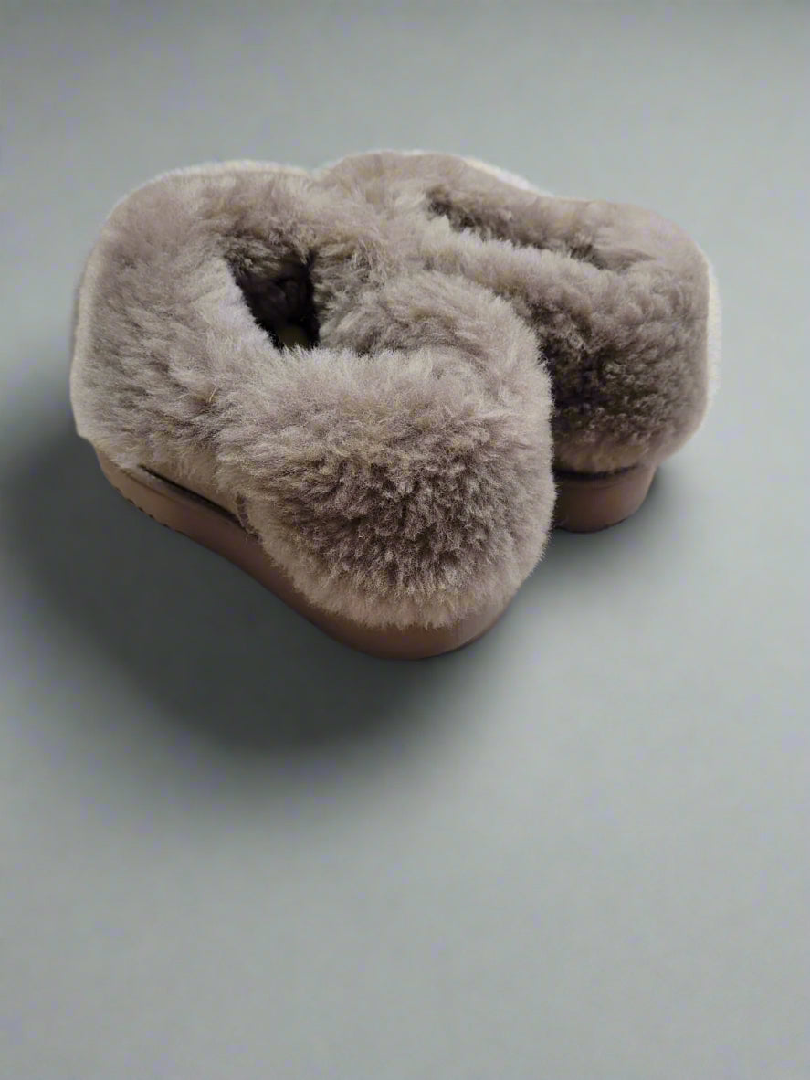 UGG Australia Classic Mini ankle boots in brown UK size 5