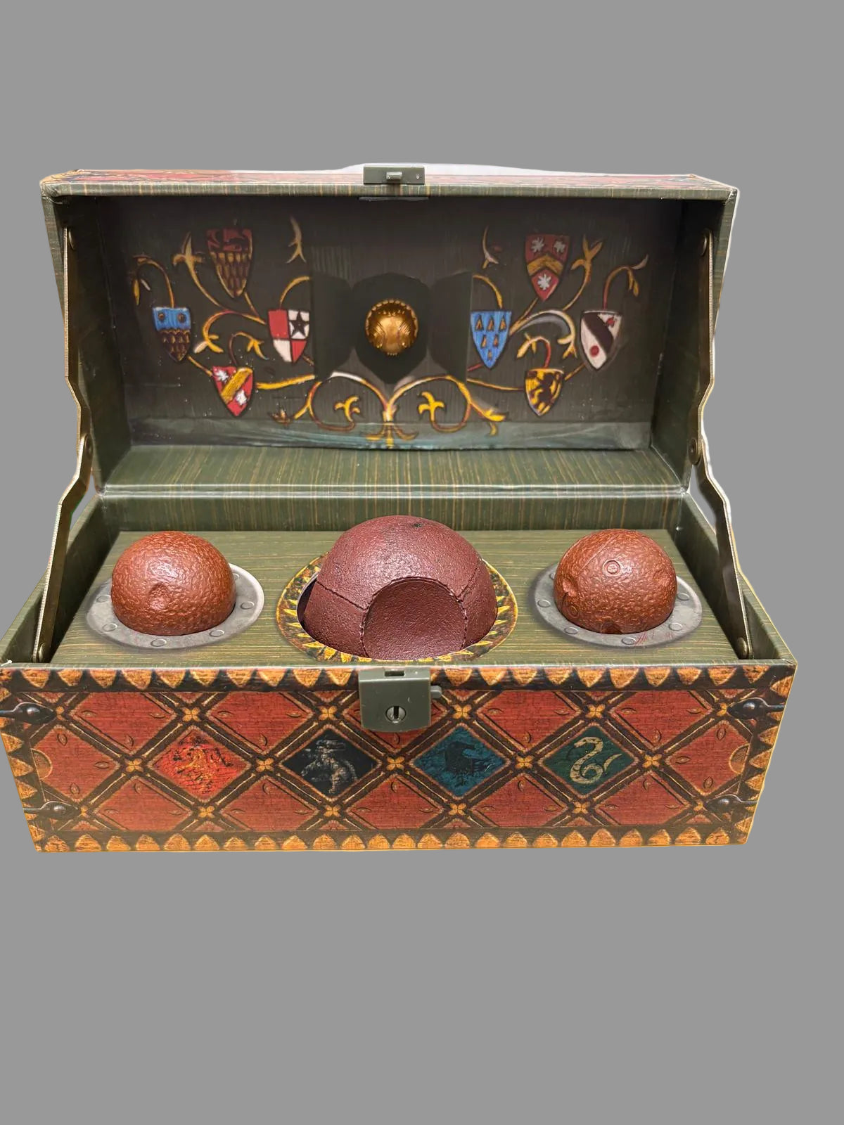 Harry Potter Collectable Quidditch Set (no poster or key included)USED