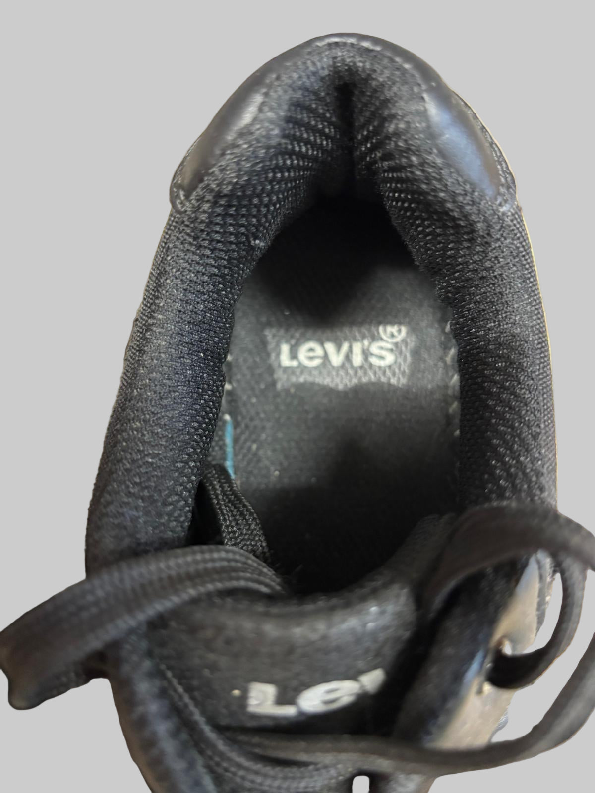 Black Levi Trainers UK size 5