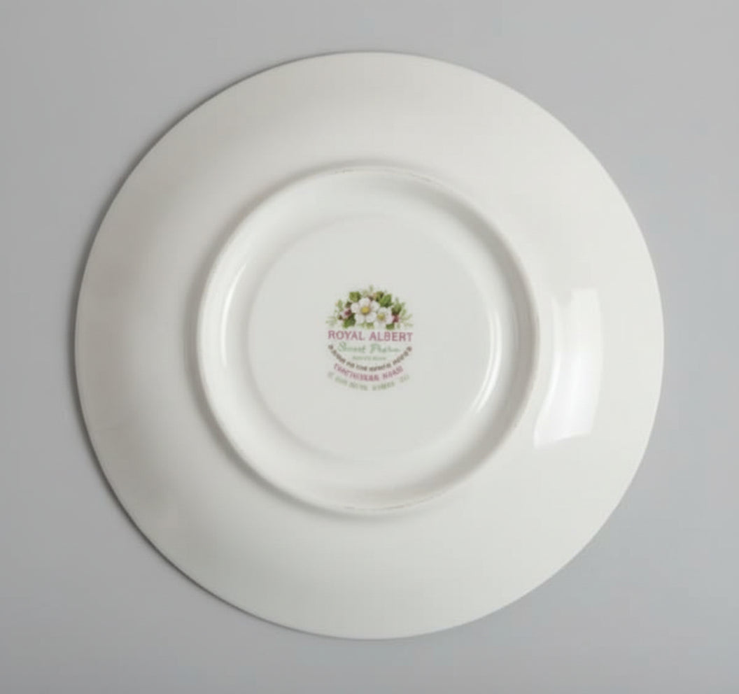 Royal Albert Flower Of The Month December Christmas Rose set