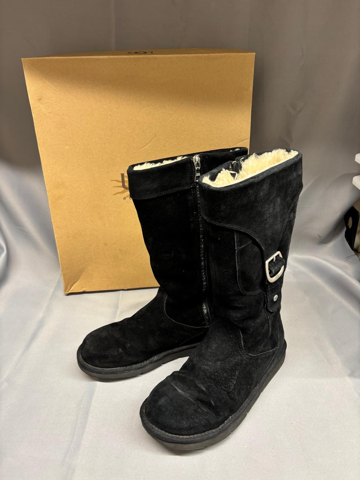 UGG Cargo III Black Suede Boots UK 7.5 EU 50 Mid-Calf - In Box